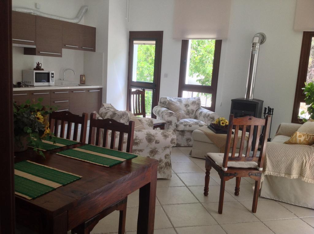 Ta Spitakia Tis Theodosias Apartment Kalopanagiotis Ngoại thất bức ảnh